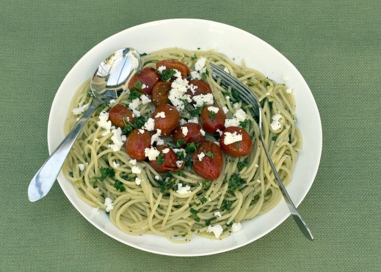 Recipe of the Week | Pasta with Quick Roasted Cherry Tomatoes